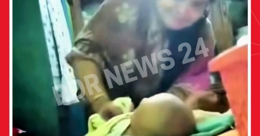 নরসিংদীর মাধবদীতে দুই মাসের শিশুকে নির্যাতনের অভিযোগ, চাচির বিরুদ্ধে ভাইরাল ভিডিও ঘিরে তদন্তে পুলিশ